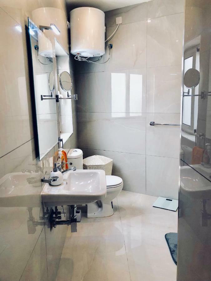 Holiday Townhouse In Sliema Centre Buitenkant foto
